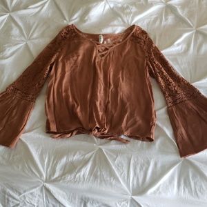 Long sleeved crop top